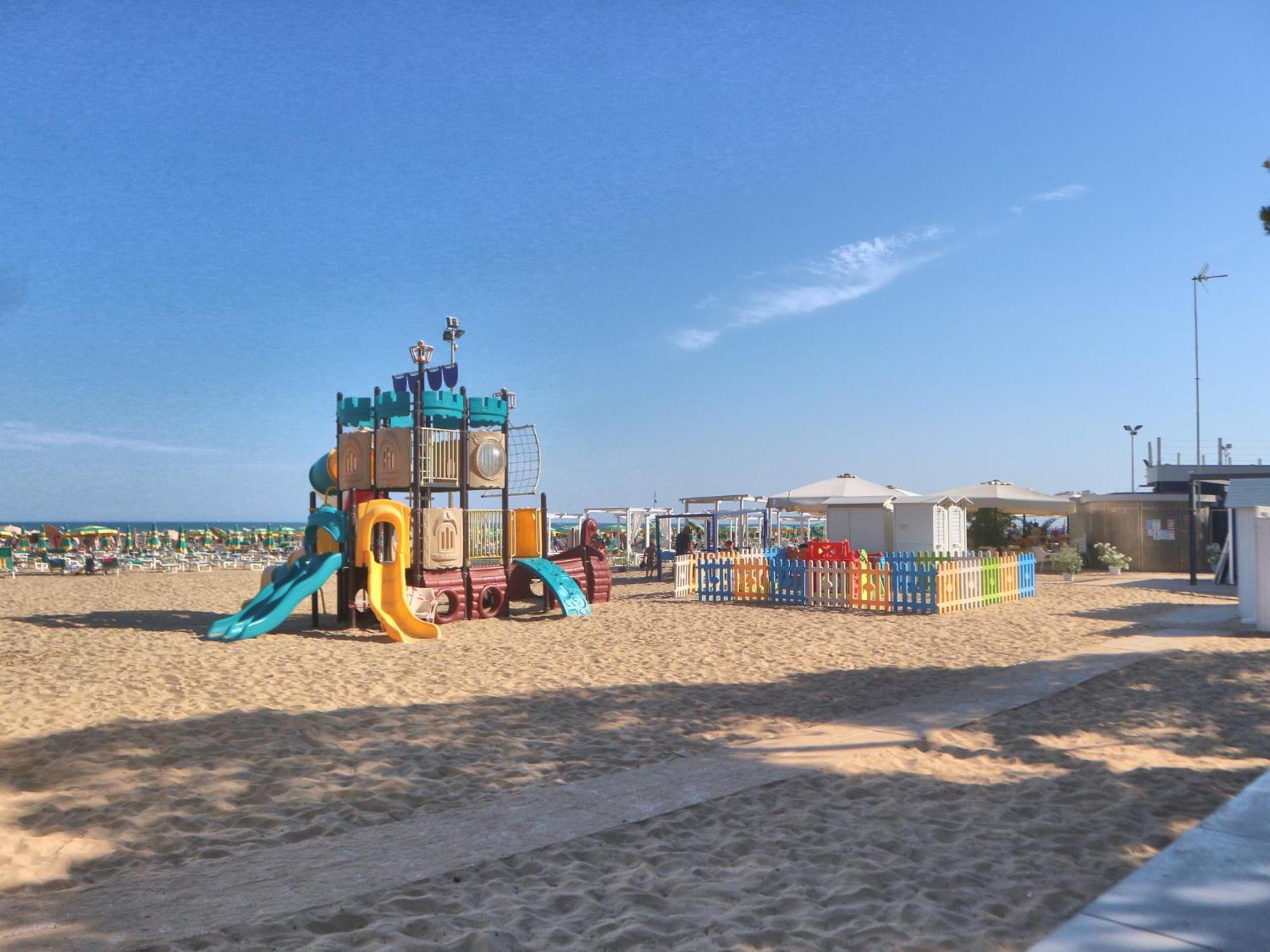 Vera Lignano Sabbiadoro Exteriör bild